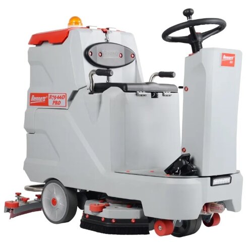 Поломоечная машина с местом оператора Bennett Ranger R75-66D Pro
