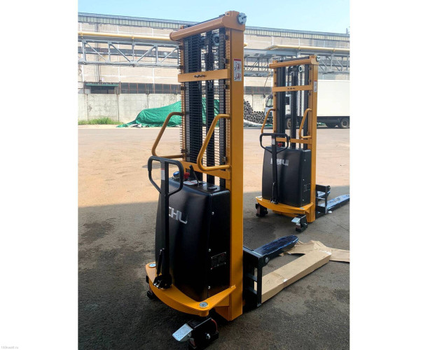 Штабелер с электроподъемом CHL SPN15 1600 мм 1500 кг
